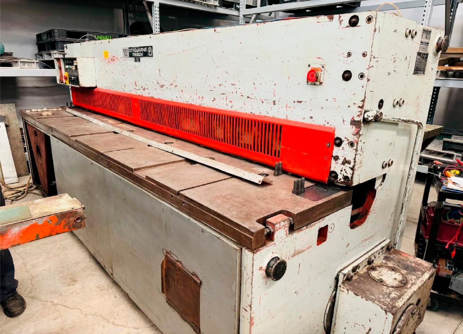 Cizalla mecánica Piesok NTE 3150/6 · 1/4 x 10 pies (Maq. 1524)